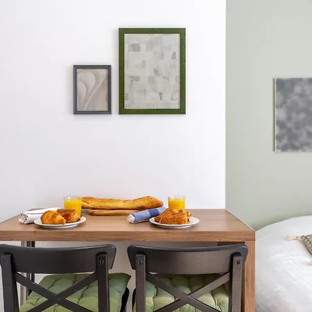 Proximite Facs, Clinique Pasteur, Centre Apartamento *