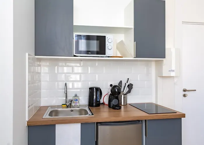 Proximite Facs, Clinique Pasteur, Centre *