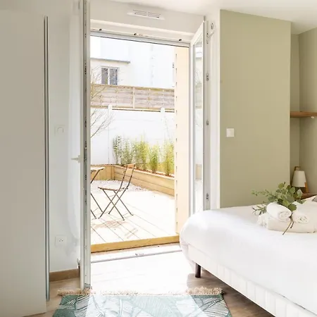 Appartement Proximité Facs, Clinique Pasteur, Centre *