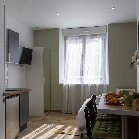 Apartman Proximite Facs, Clinique Pasteur, Centre Breszt